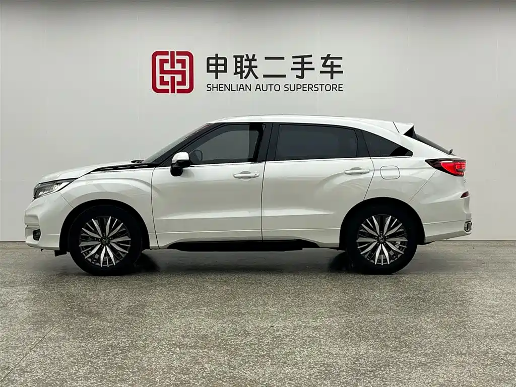 Avancier 370 TURBO 2 WD Luxury