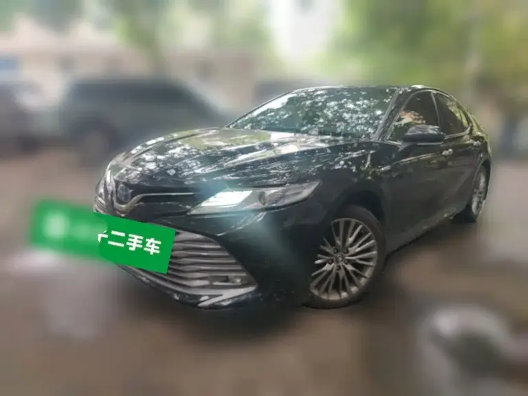 Toyota Camry Dual Engine 2.5 HG Luxury