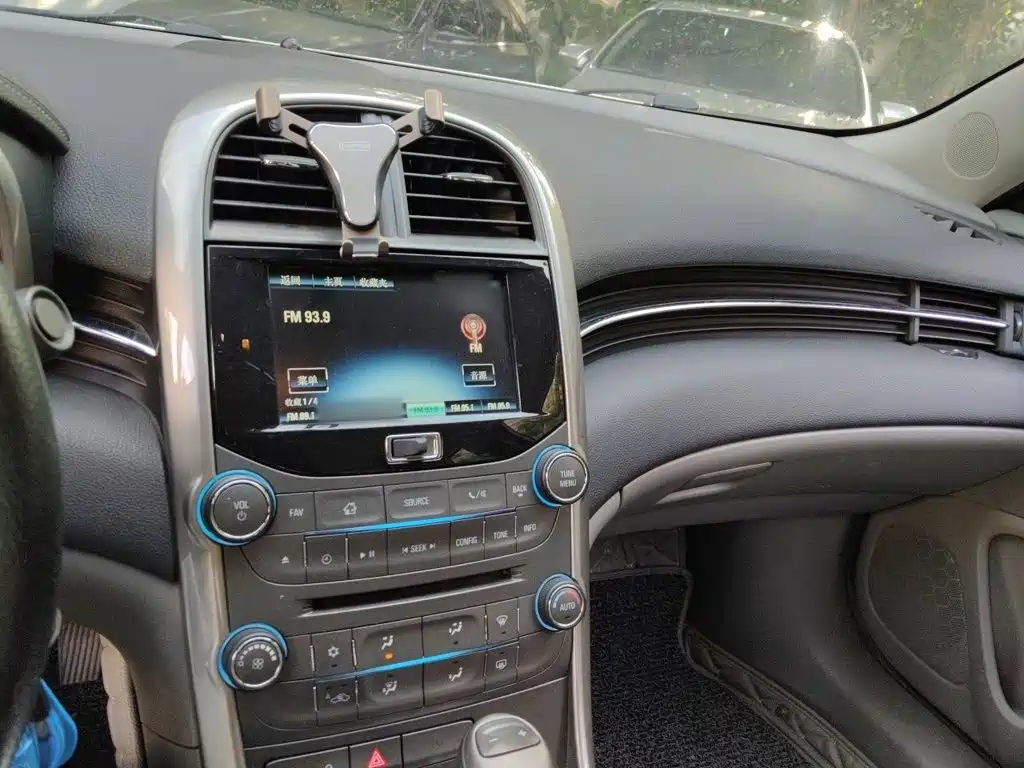 Malibu 2.0 L Auto Luxury