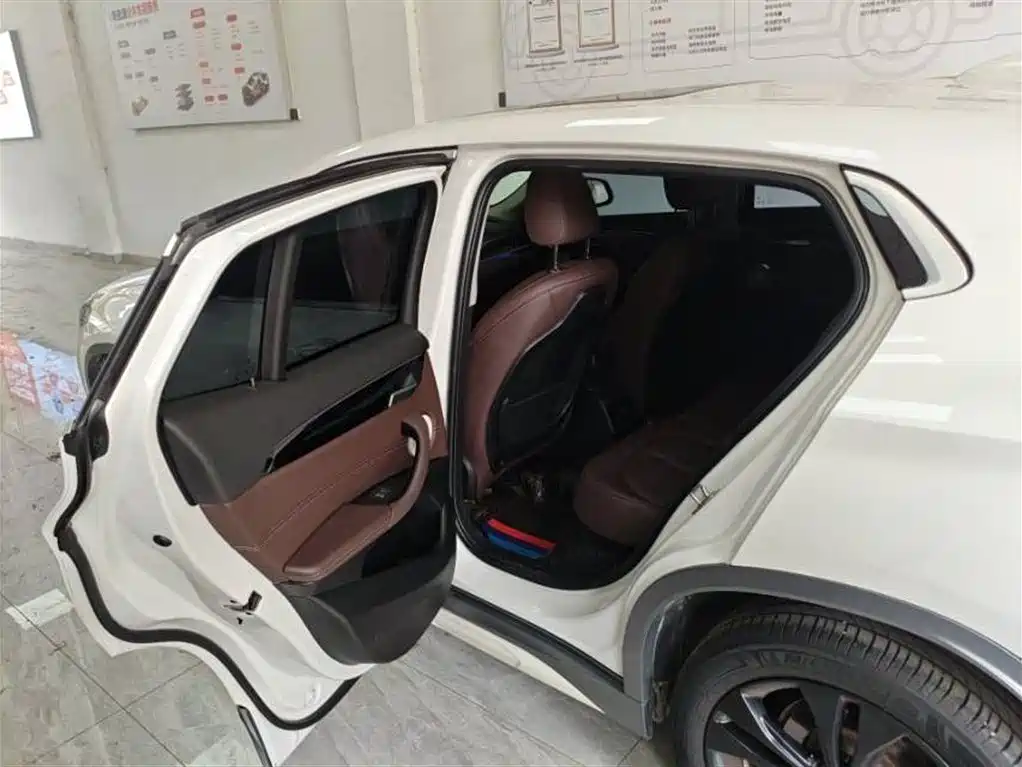 BMW X2 sDrive20 i M Offroad Package