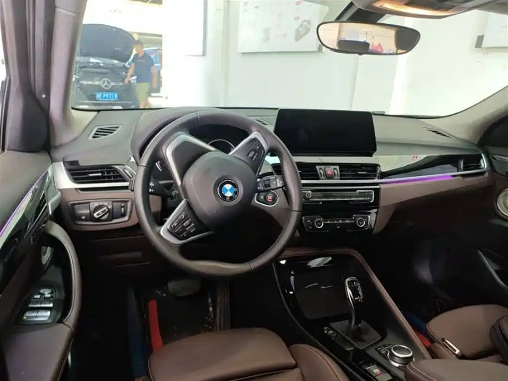 BMW X2 sDrive20 i M Offroad Package