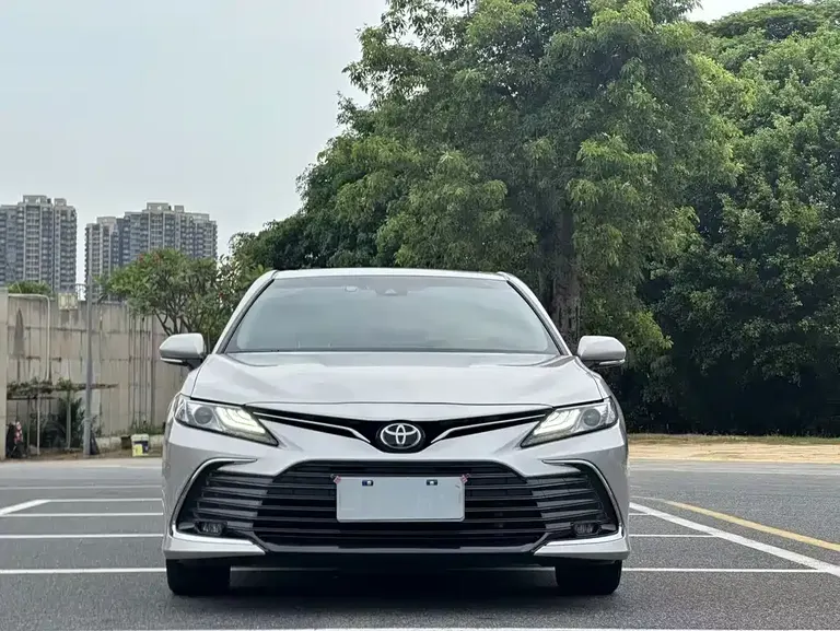 Toyota Camry 2.0 G Luxury