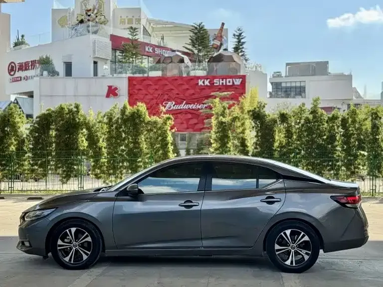 Nissan Sylphy 1.6 L XL CVT Joy