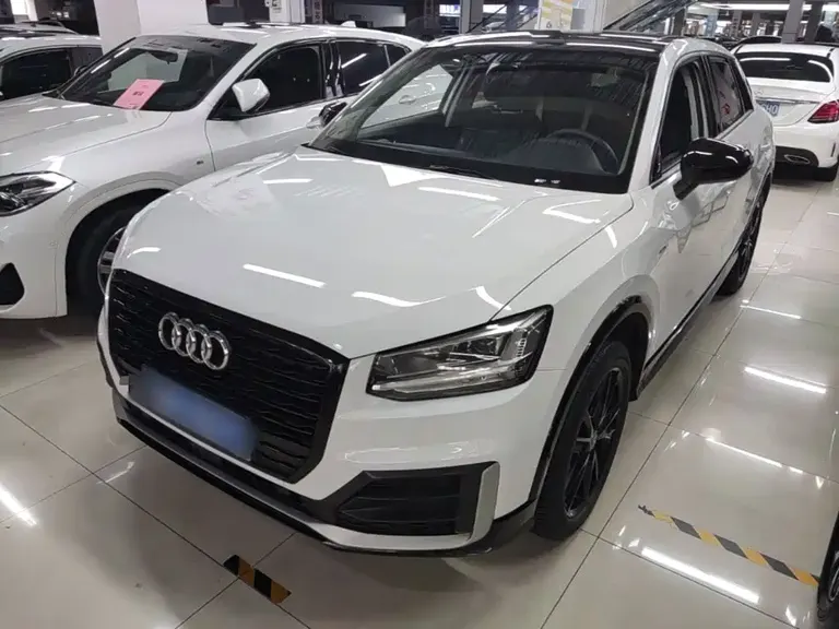 Audi Q2 L 35 TFSI Fashion Dynamic