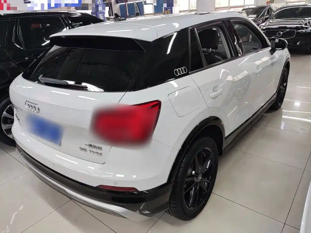 Audi Q2 L 35 TFSI Fashion Dynamic