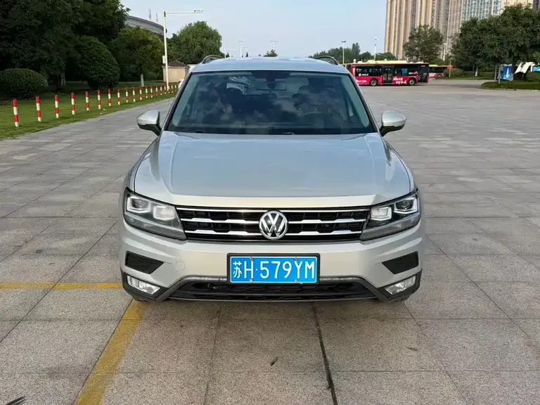 Volkswagen Tiguan L 330 TSI Auto 2 WD Style