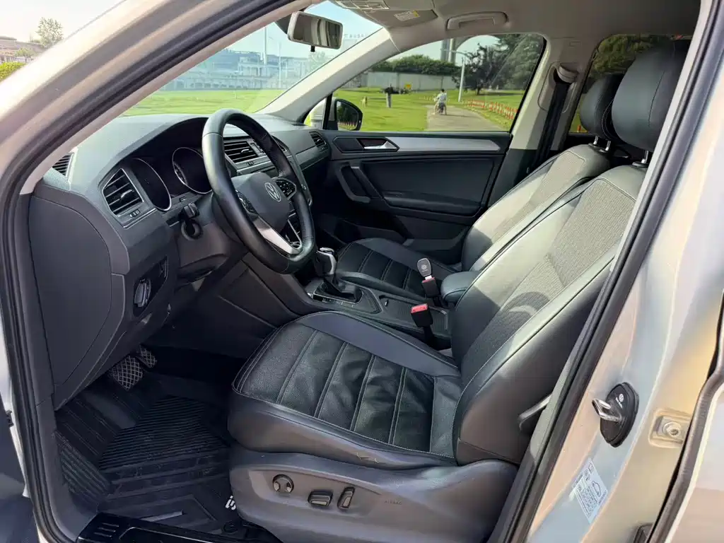 Tiguan L 330 TSI Auto 2 WD Style