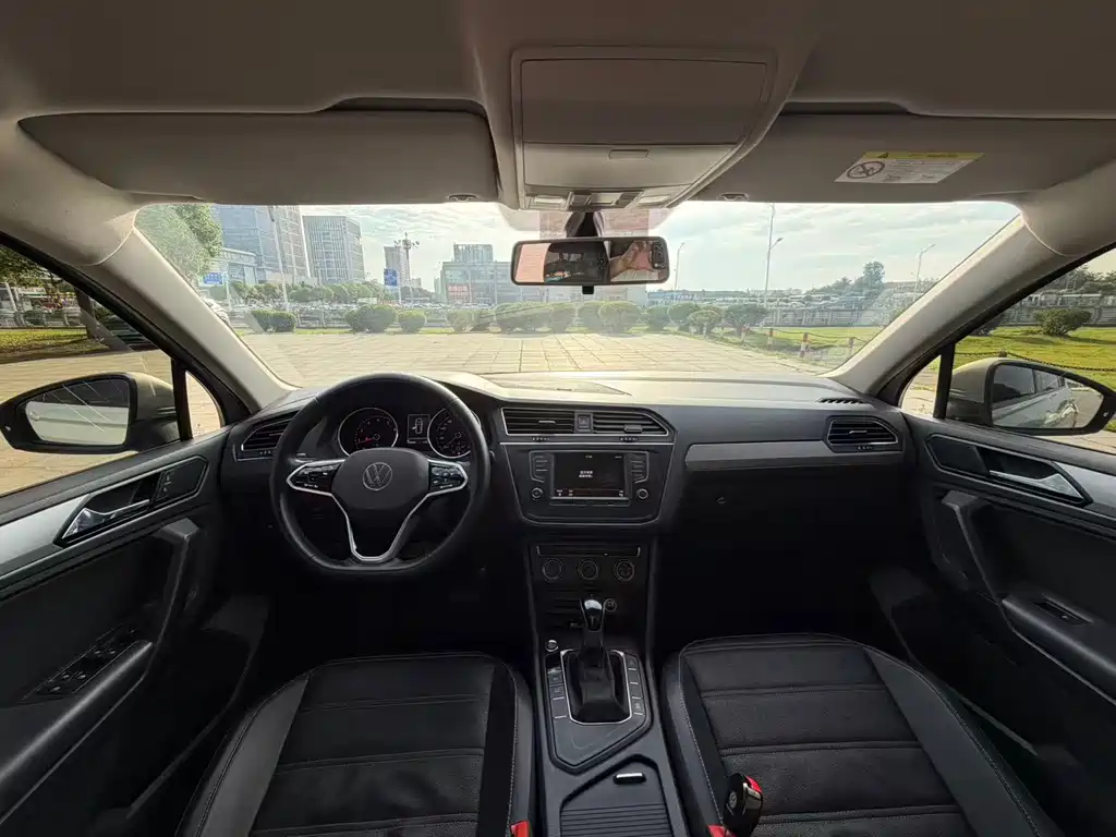 Tiguan L 330 TSI Auto 2 WD Style