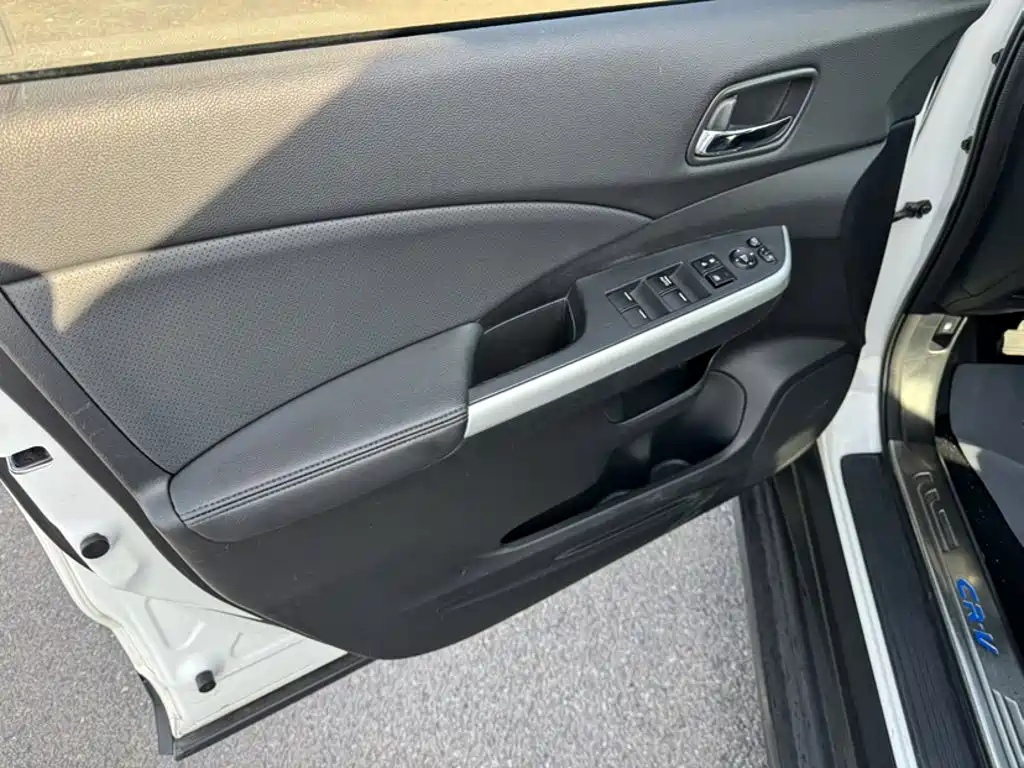 Honda CR-V 2.4 L 4 WD Luxury