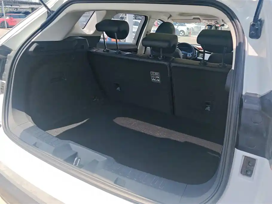 Haval H6 哈弗H6 2017款 蓝标 1.5 T 自动两驱风尚型