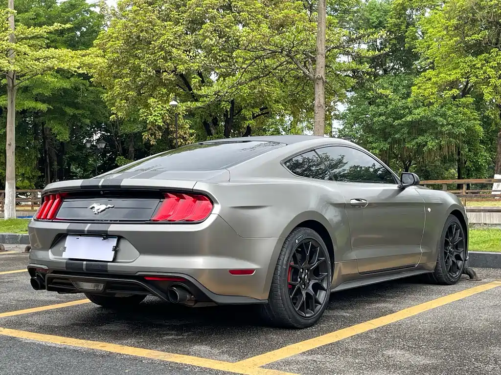 Mustang 2.3 L EcoBoost