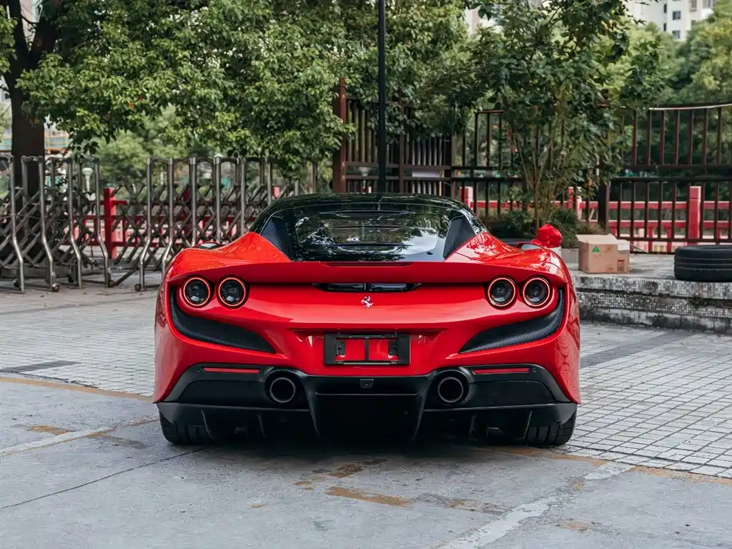 Ferrari F8 Tributo 3.9 T V8