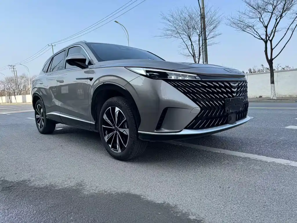 Roewe RX5 1.5 T Super Sense Elite