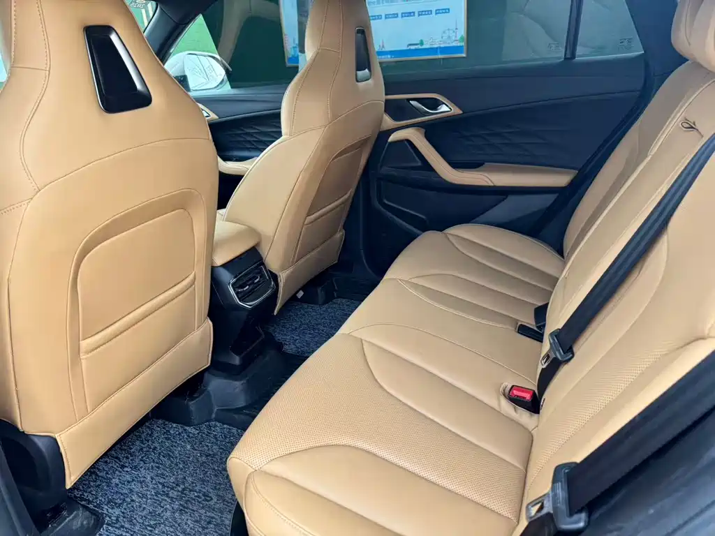Roewe RX5 1.5 T Super Sense Elite