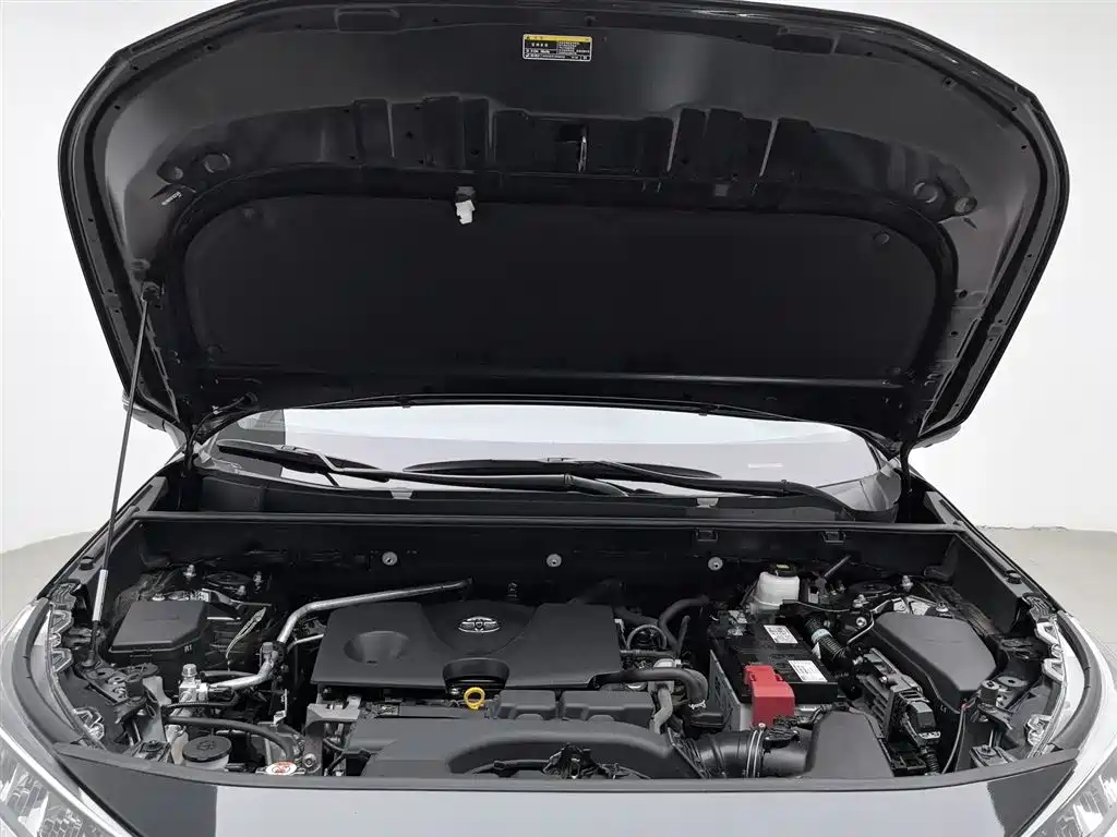 RAV4 2.0 L CVT 2 WD Style PLUS
