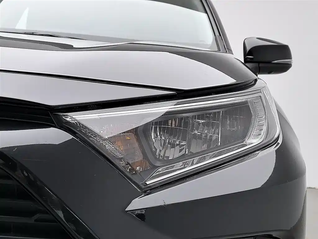 RAV4 2.0 L CVT 2 WD Style PLUS