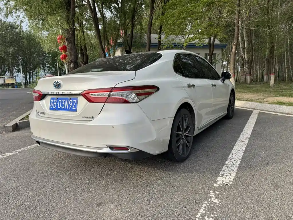 Camry Dual Engine 2.5 HG Luxury