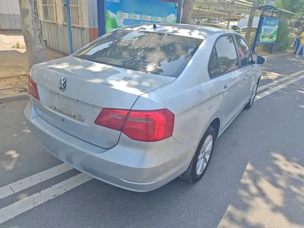 Jetta 1.6 L Manual Comfort