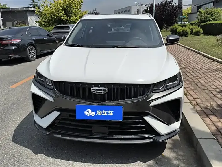 Geely Binyue 1.5 T DCT Platinum