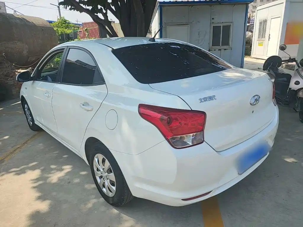 Accent 1.4 L Manual Refreshed CN-V