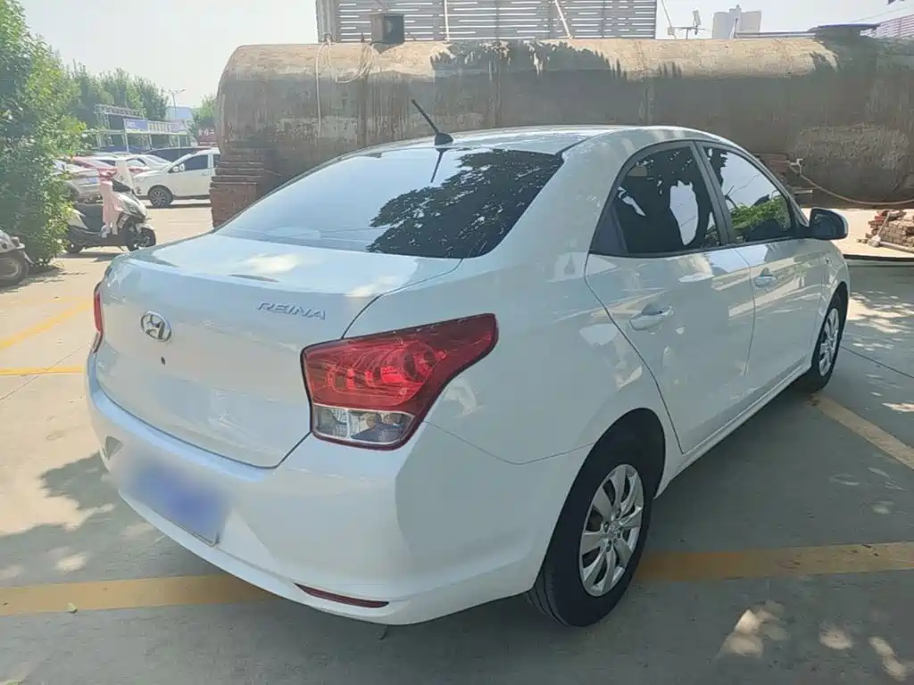 Accent 1.4 L Manual Refreshed CN-V