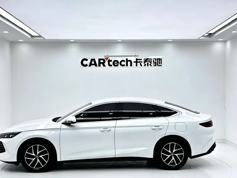 BYD Qin L DM-i 80 KM Leading