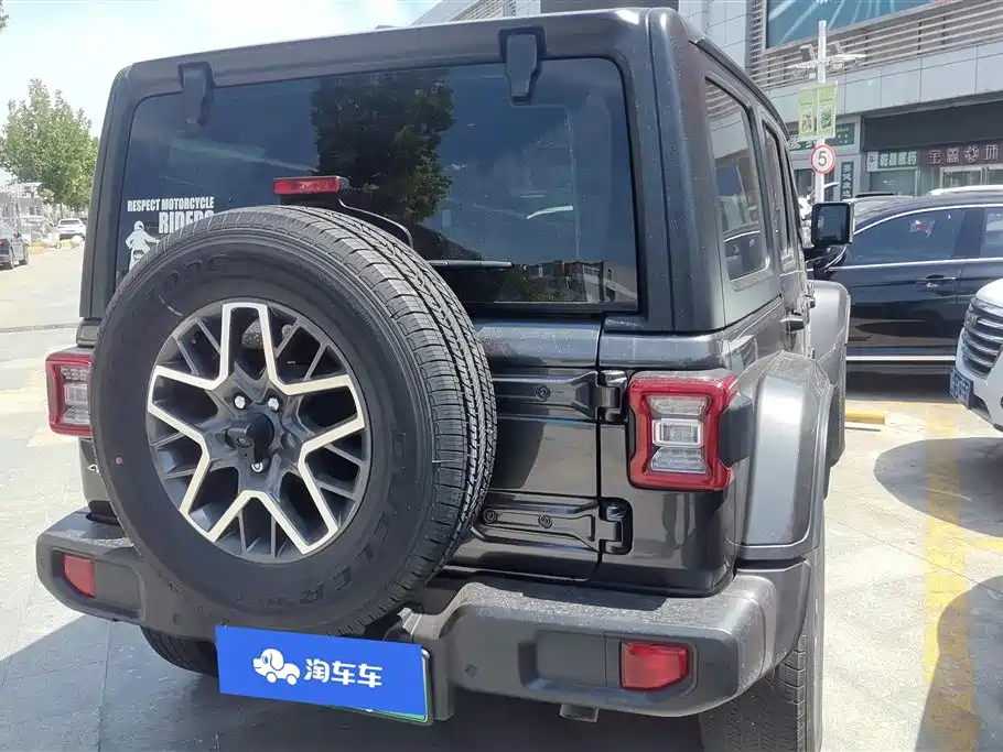 Wrangler NEV 4-door 2.0 T 4 xe Sahara