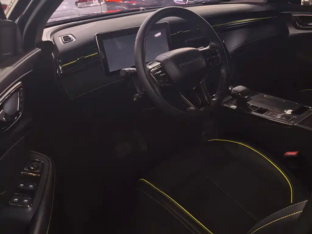 Roewe RX5 1.5 T Comfort Enjoyment