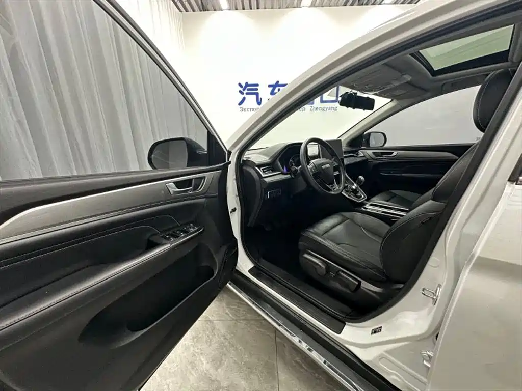 Haval M6 哈弗M6 2021款 PLUS 1.5 T 手动舒享型