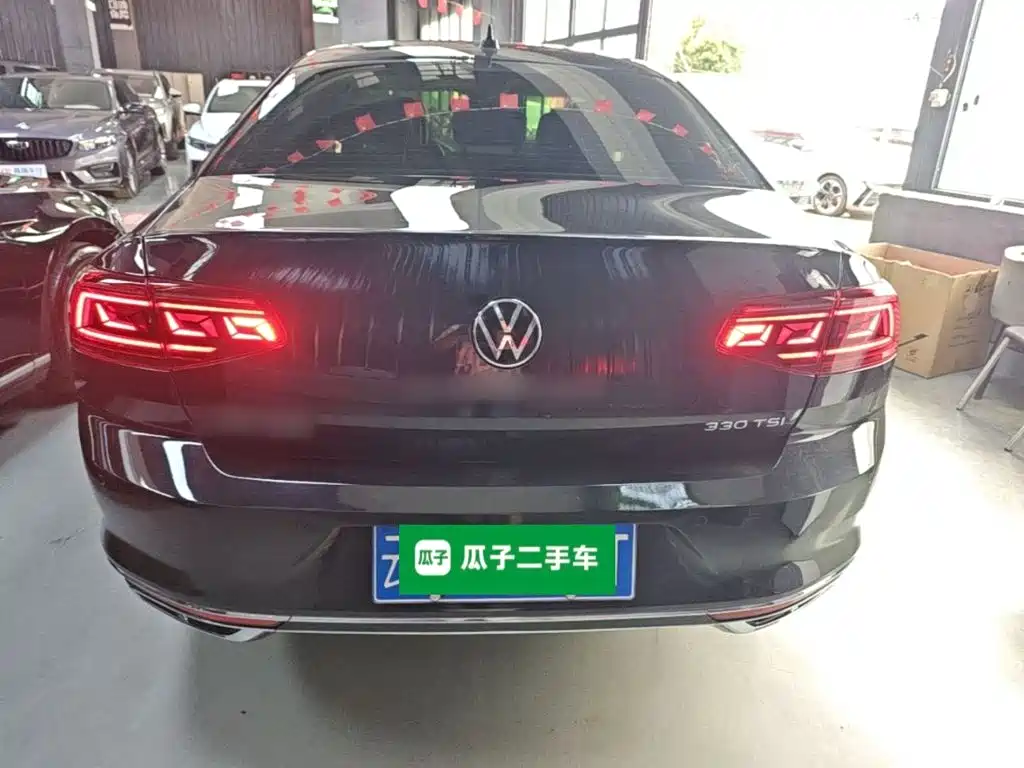 Magotan 200 10 K Commemorative 330 TSI DSG Luxury