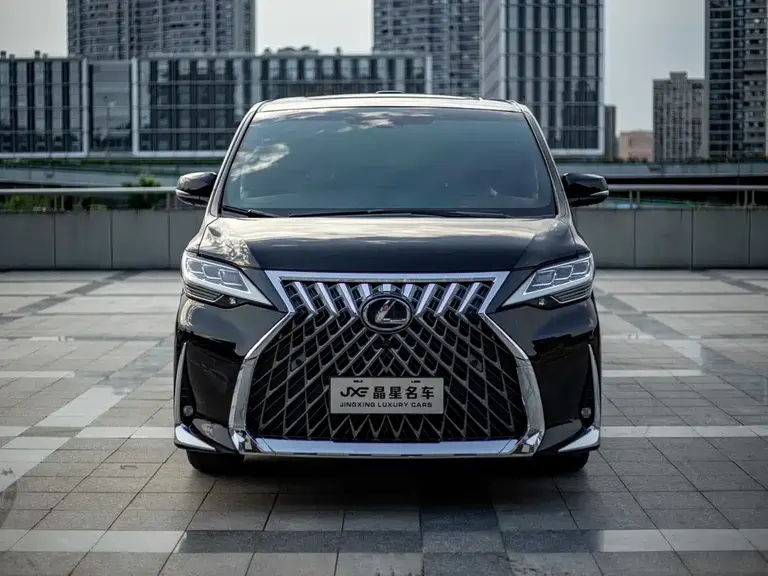 Lexus LM 300 h 7-seat Elegant