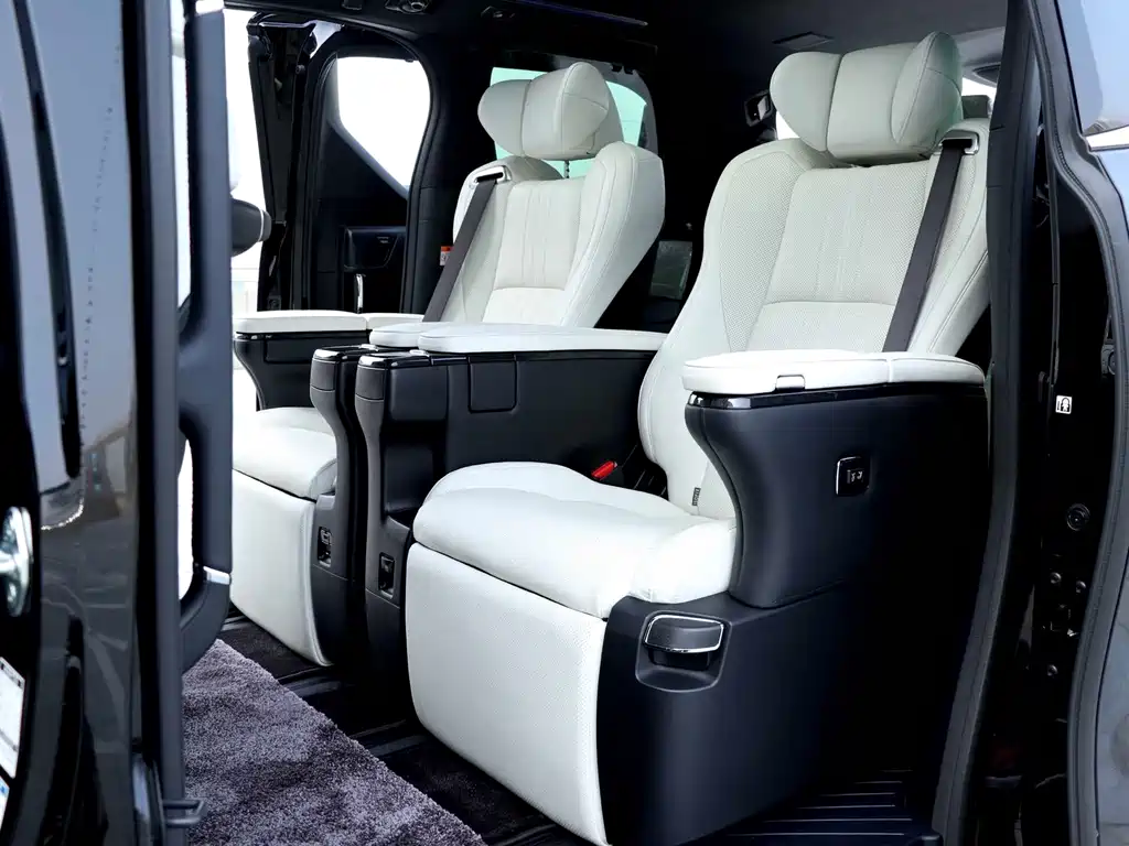 Lexus LM 300 h 7-seat Elegant