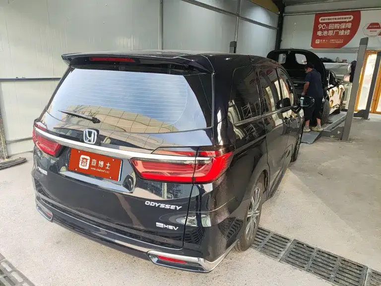Honda Odyssey 2.0 L e:HEV Sharp· Joy