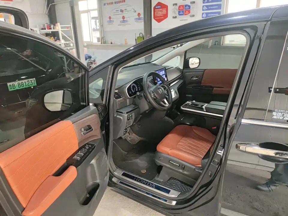 Odyssey 2.0 L e:HEV Sharp· Joy