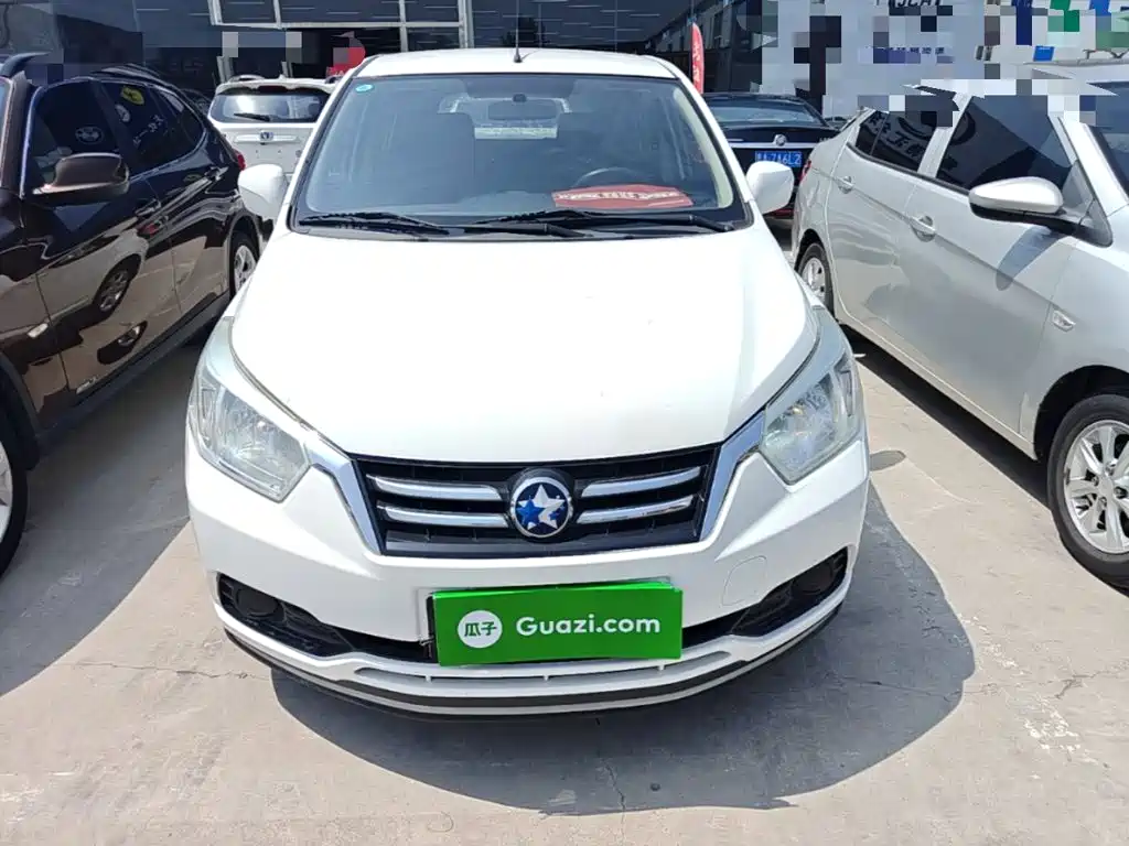Venucia R50 1.6 L Manual Elite