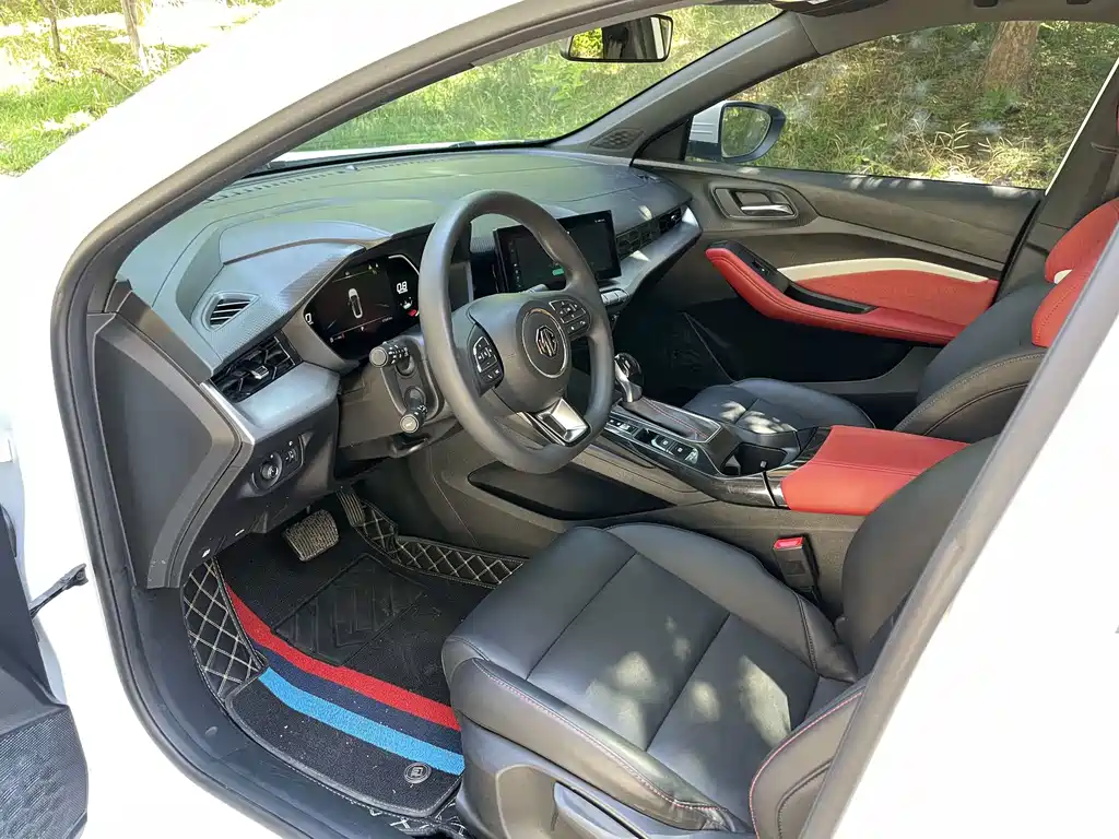 MG5 180 DVVT CVT Youth Luxury