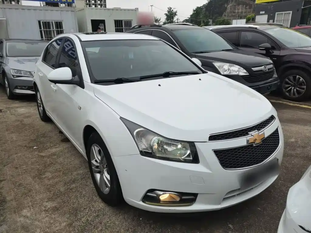 Cruze 科鲁兹 2013款 掀背 1.6 L 手动豪华型
