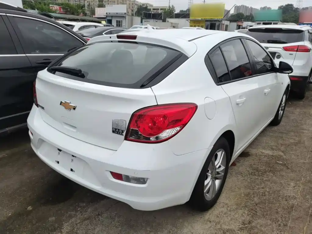 Cruze 科鲁兹 2013款 掀背 1.6 L 手动豪华型