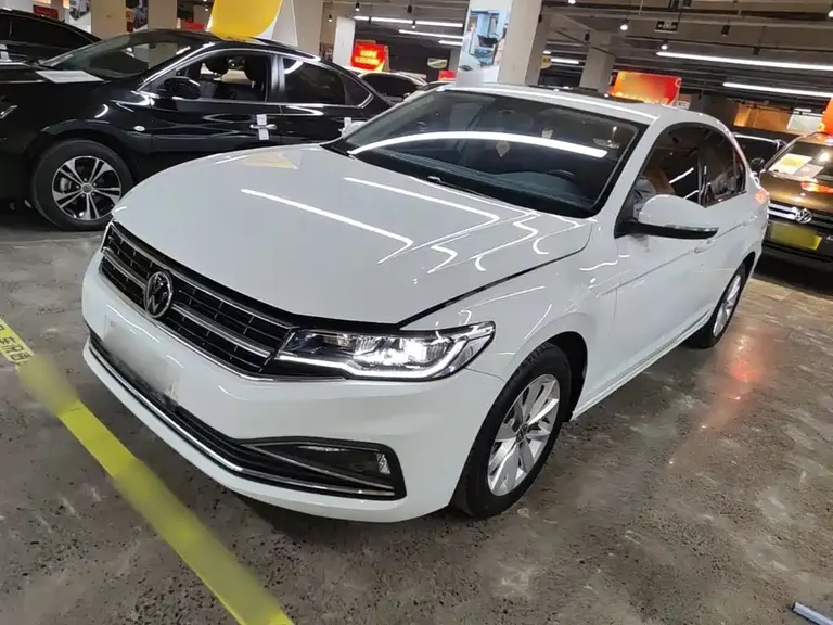 Volkswagen Bora 1.5 L Auto Comfort Connected