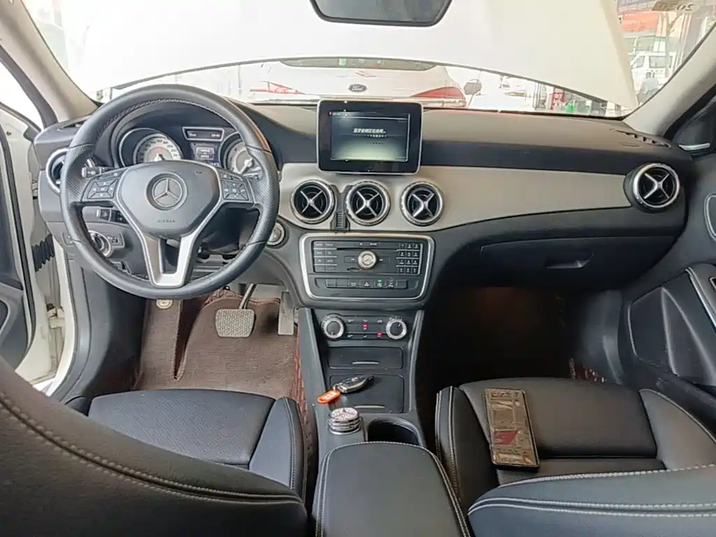 Mercedes-Benz GLA GLA 200 Dynamic