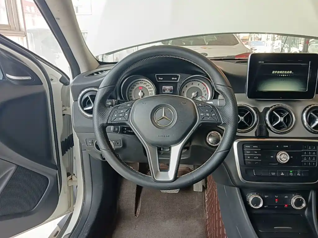 Mercedes-Benz GLA GLA 200 Dynamic