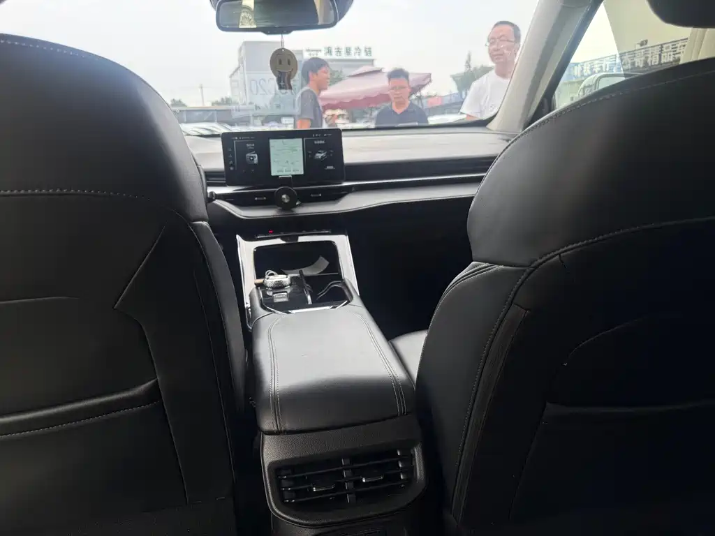 Haval H6 3 rd Gen 1.5 T Auto 2 WD Plus