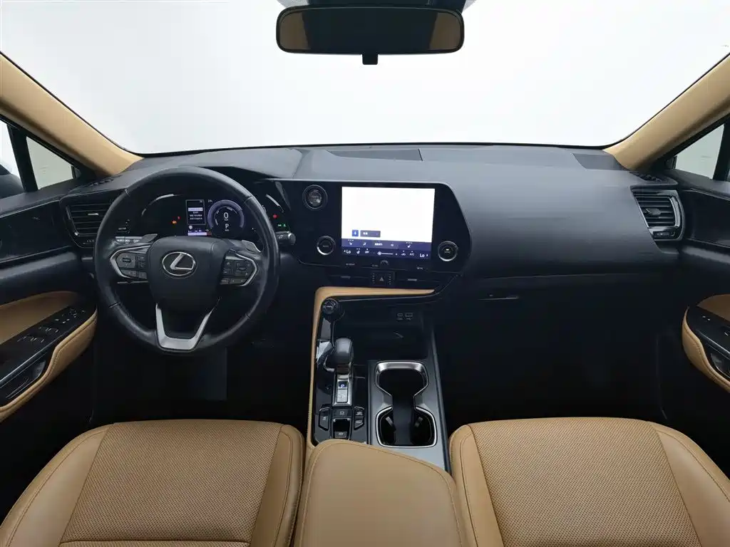 Lexus NX NEV 400 h+ Smooth