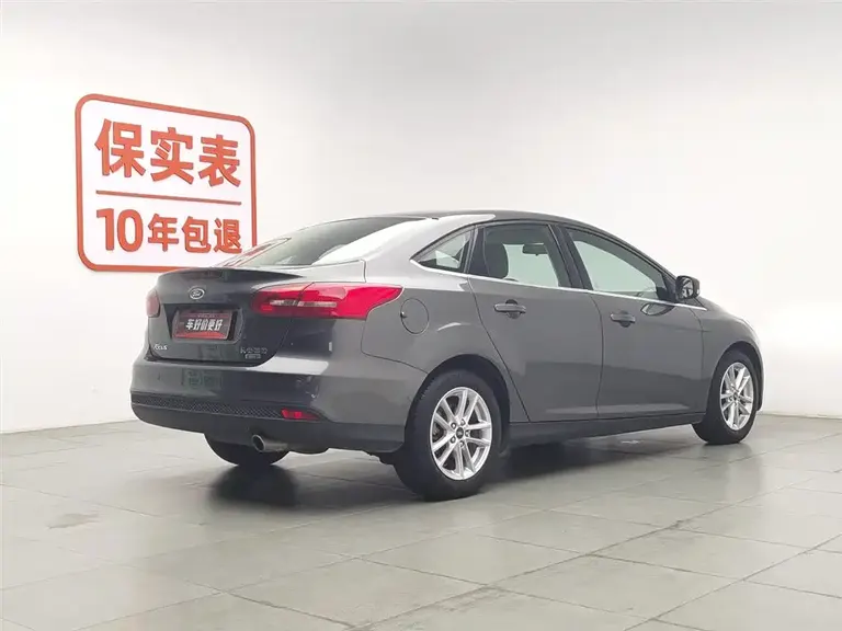 Ford Focus Sedan EcoBoost 180 Auto Elite