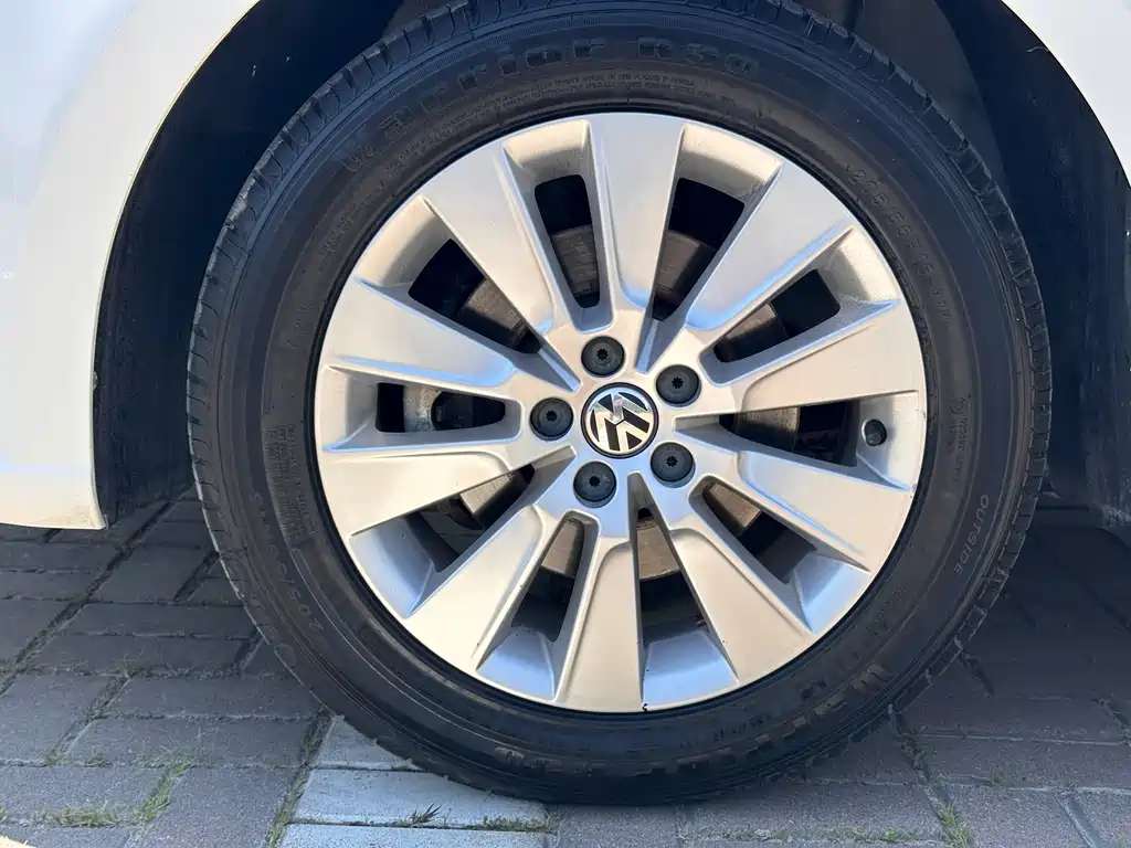 Lavida 1.6 L Manual Style