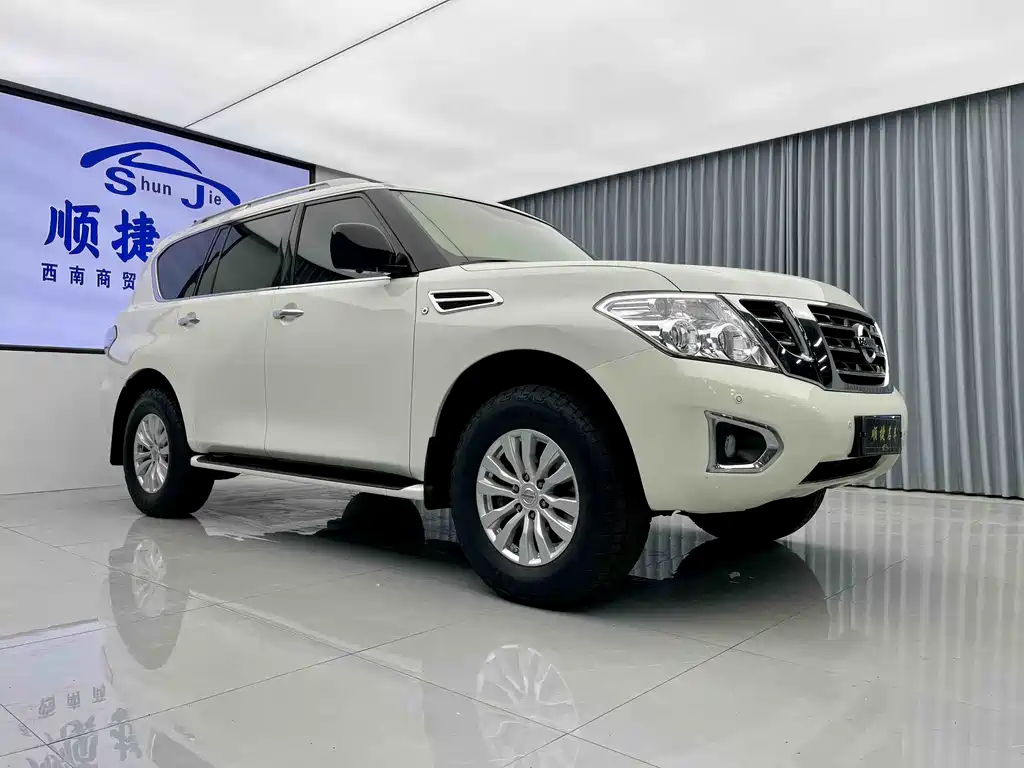 Patrol 4.0 L Middle East