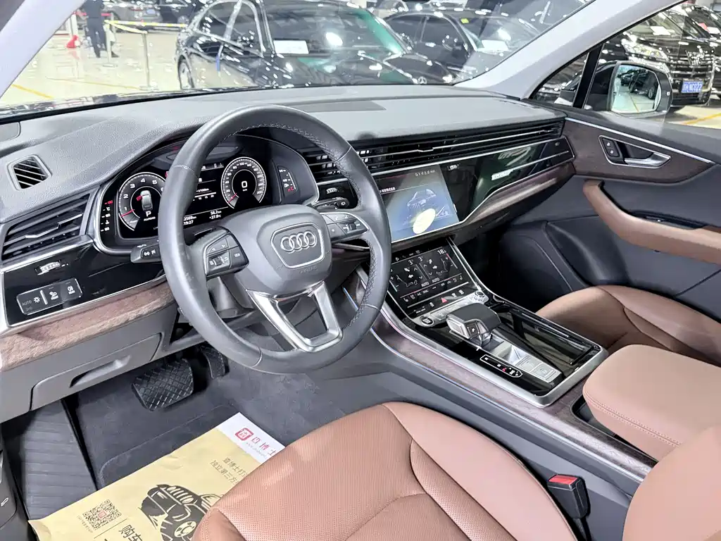 Audi Q7 55 TFSI quattro Black Warrior Exclusive