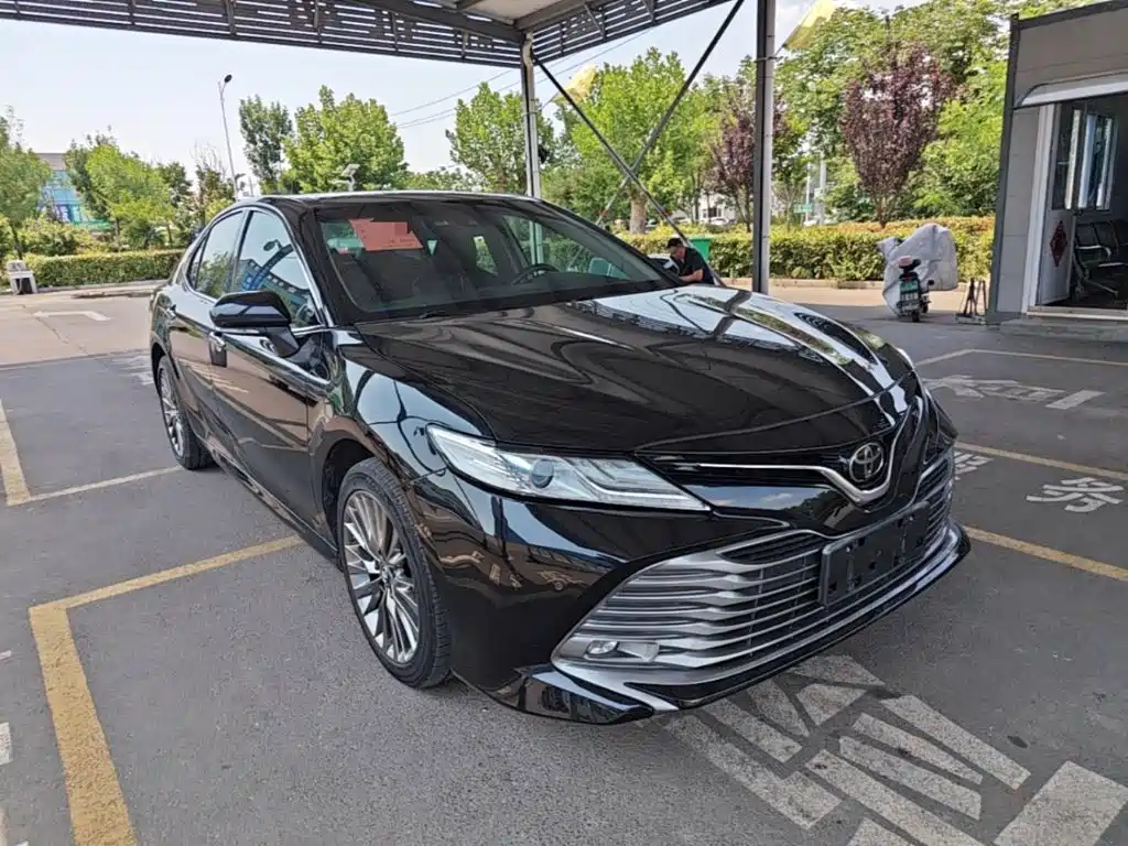 Camry 2.0 G Luxury CN-VI