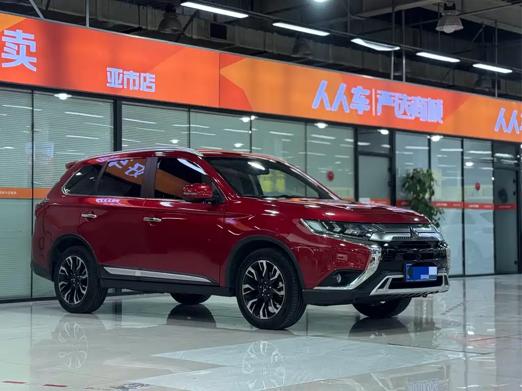 Outlander 2.4 L 4 WD Enjoyment 5-seat