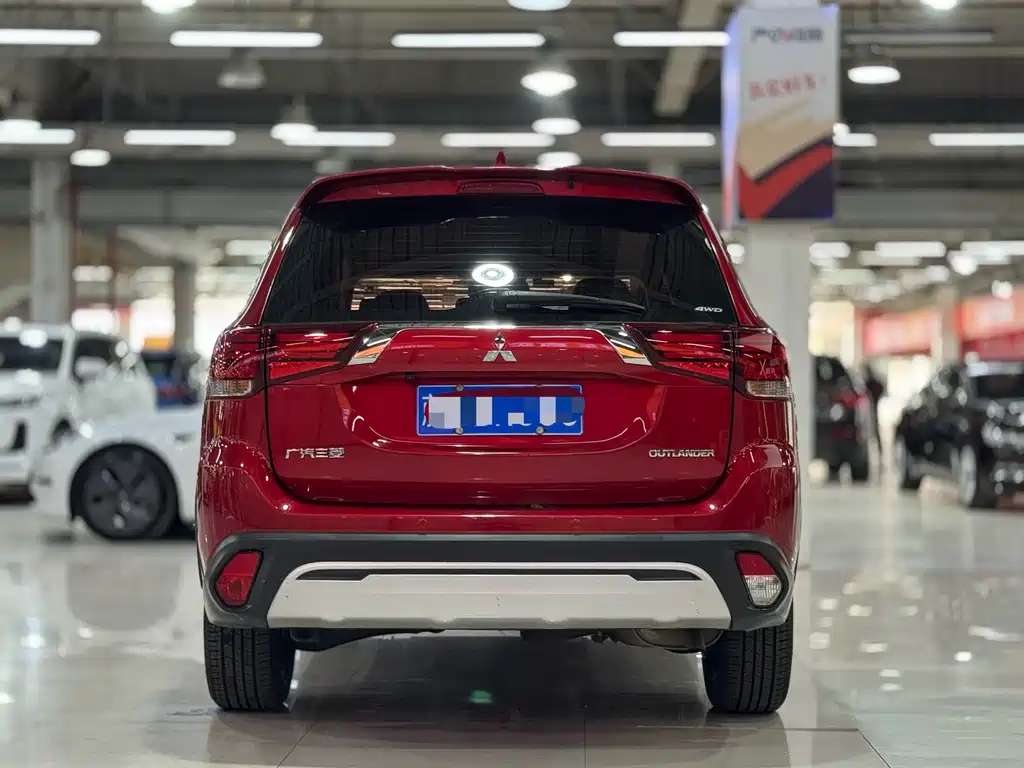 Outlander 2.4 L 4 WD Enjoyment 5-seat
